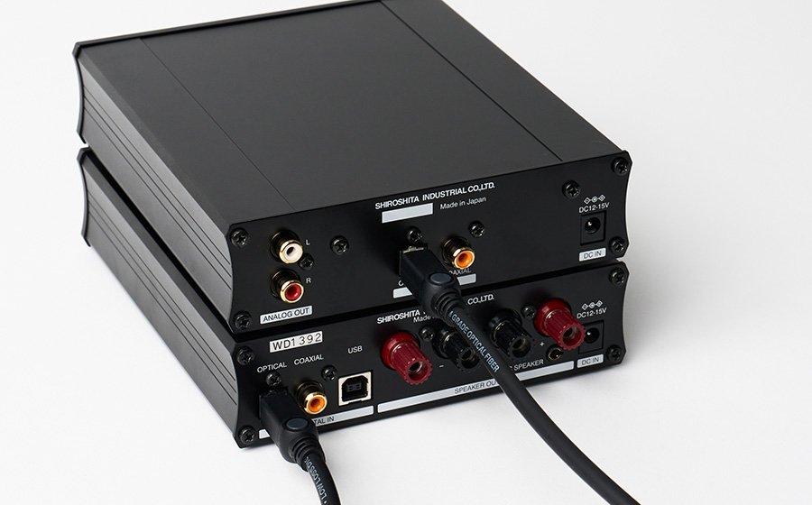 城下工業SOUND WARRIOR SWD-CP1 コンパクト据え置きCDプレーヤー日本製 限定生産品とデジタルアンプSWD-UA1の光(optical/opt)での接続