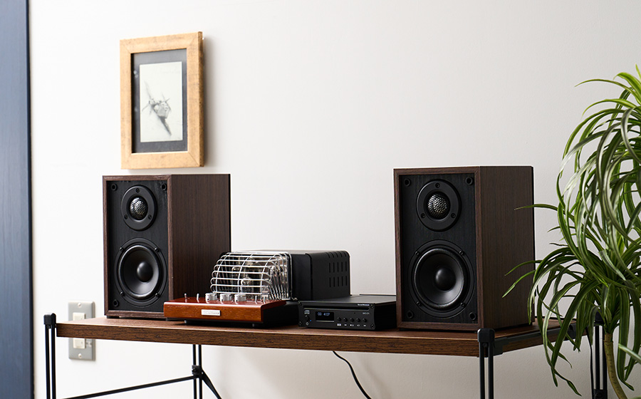 城下工業SOUND WARRIOR DAC内蔵真空管アンプSWL-T20UとCDプレーヤーSWD-CP1とスピーカーSW-SP1の組み合わせ
